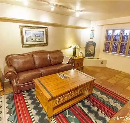 Plaza Splendor Three-bedroom * Santa Fe