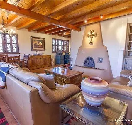 Plaza Splendor Three-bedroom