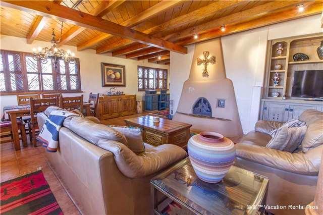 Plaza Splendor Three-bedroom
