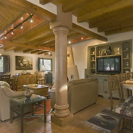 Plaza Splendor Three-bedroom Holiday home