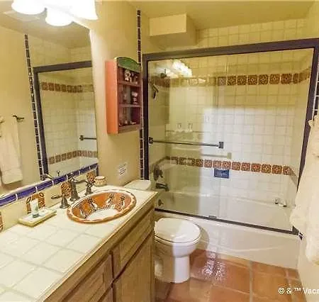 Plaza Splendor Three-bedroom Holiday home *