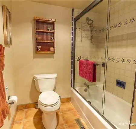 Plaza Splendor Three-bedroom Holiday home